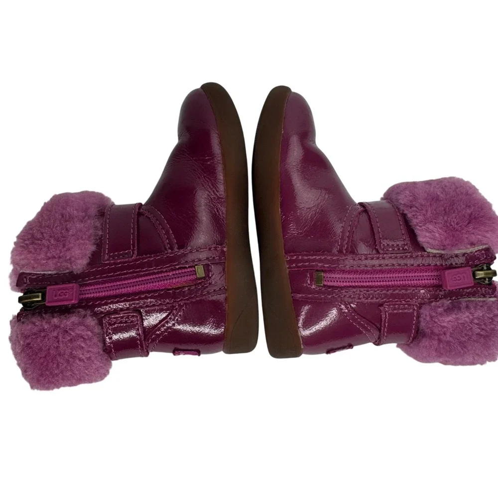 UGG Toddler Size 6.5 Gemma Pink‎ Patent Leather Winter Boots Rhinestone Buckle